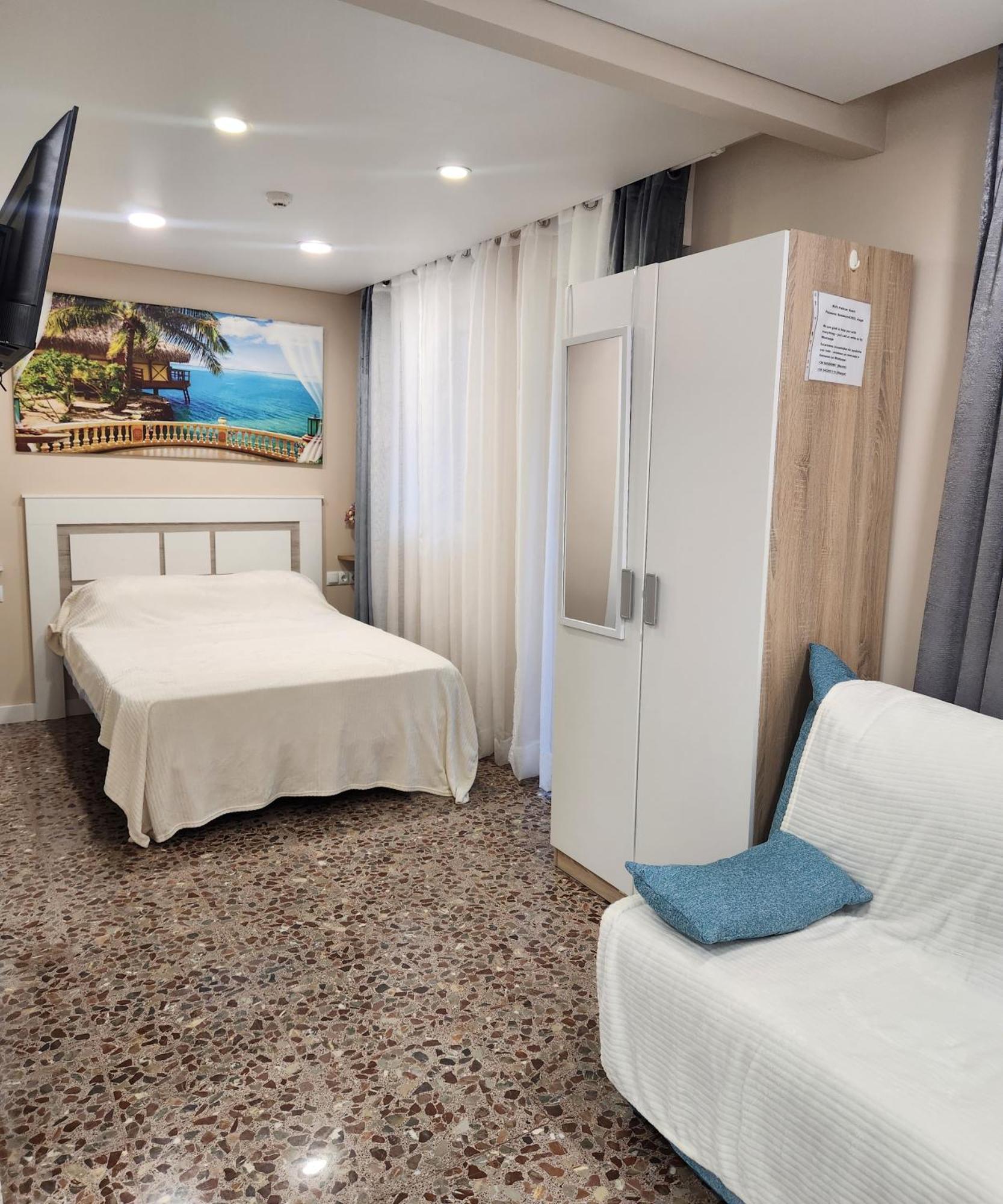 Apartamentos Belladorm Benidorm Bagian luar foto