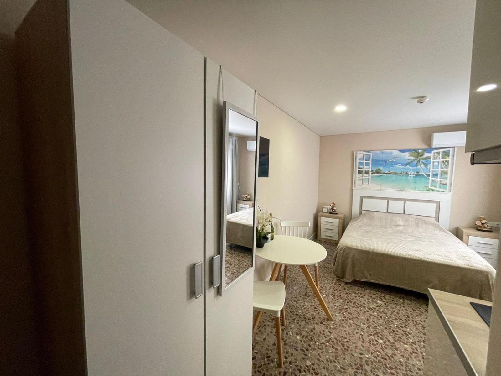 Apartamentos Belladorm Benidorm Bagian luar foto