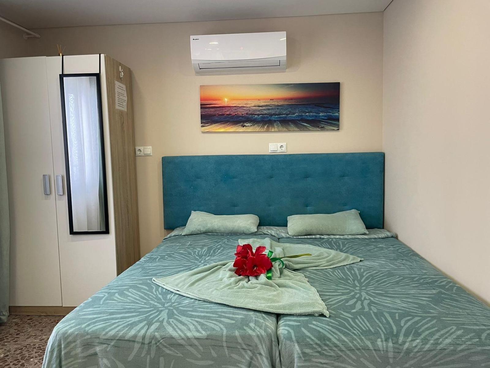 Apartamentos Belladorm Benidorm Bagian luar foto
