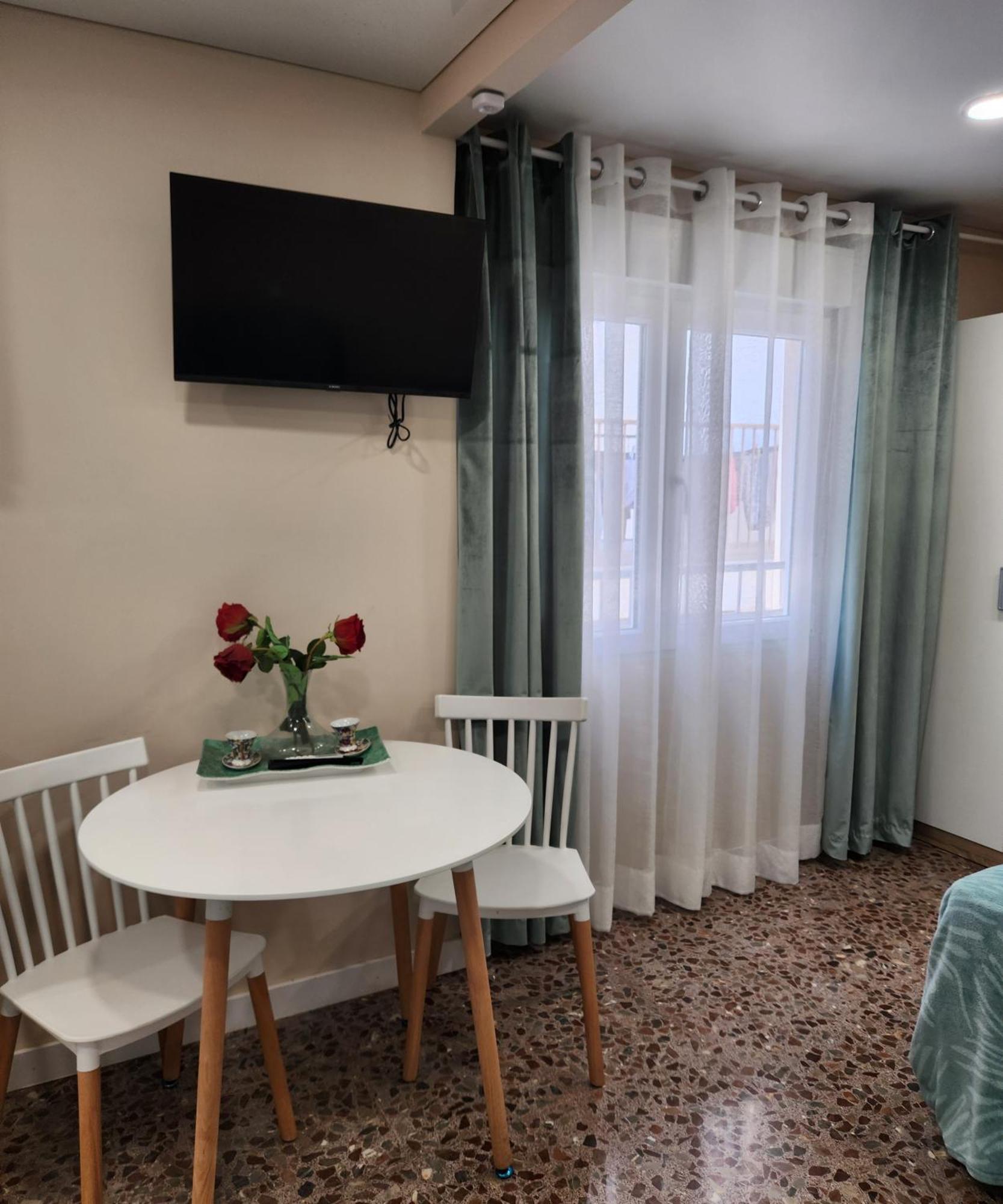 Apartamentos Belladorm Benidorm Bagian luar foto